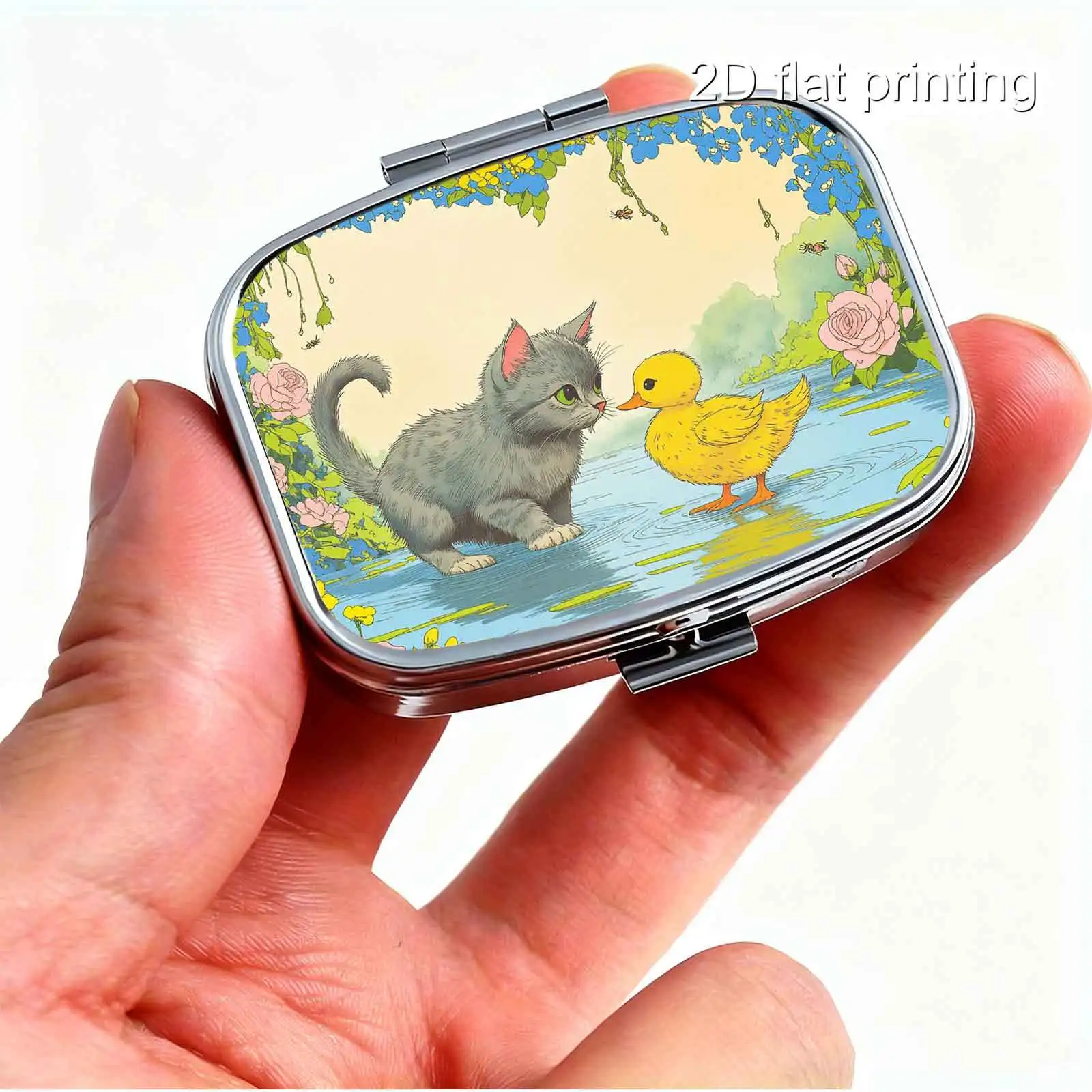 Forest-Style Watercolor Pattern with Gray Cats, Little Yellow Ducks, Flowers, and Bees, Square Two-Compartment Small Pill Box, Portable Medicine Storage, Small Jewelry Organizer, Suitable for Handbags or Travel, Holiday Gifts, Souvenirs, Prizes, Small Gifts, Suitable for Personal Use or as an Exquisite Gift Option