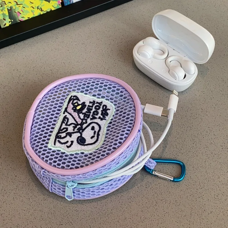 Snoopy Mesh Kosmetiktasche Cartoon Geldbörse Tragbare Mini Lippenstift Aufbewahrung Kleiner Reiseschlüssel Kopfhörer Organizer Tasche mit Haken