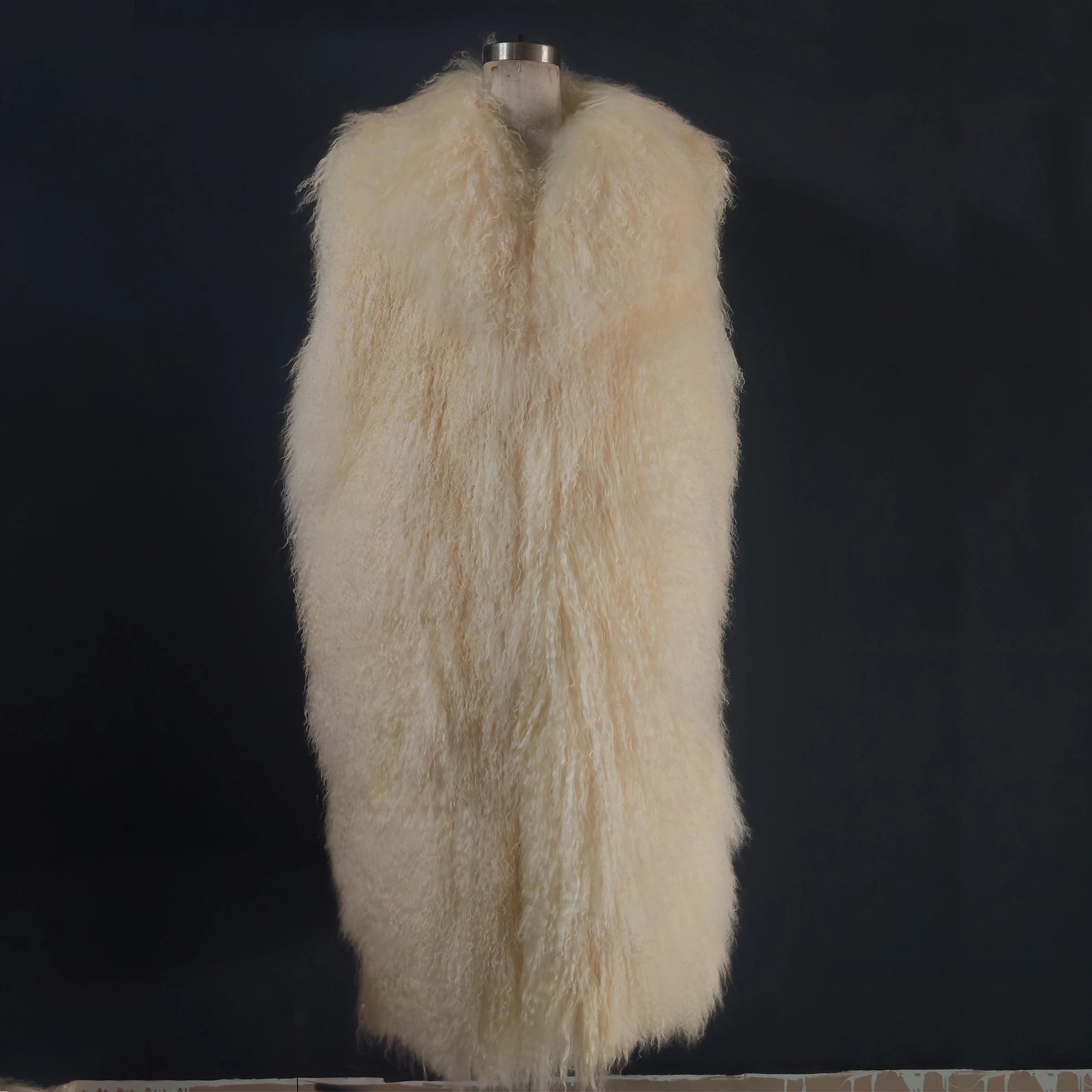 女性 115-120 センチメートルロング本物のモンゴル羊の毛皮のベストノースリーブターンダウン襟冬暖かい厚い天然毛皮ジャケットアウター