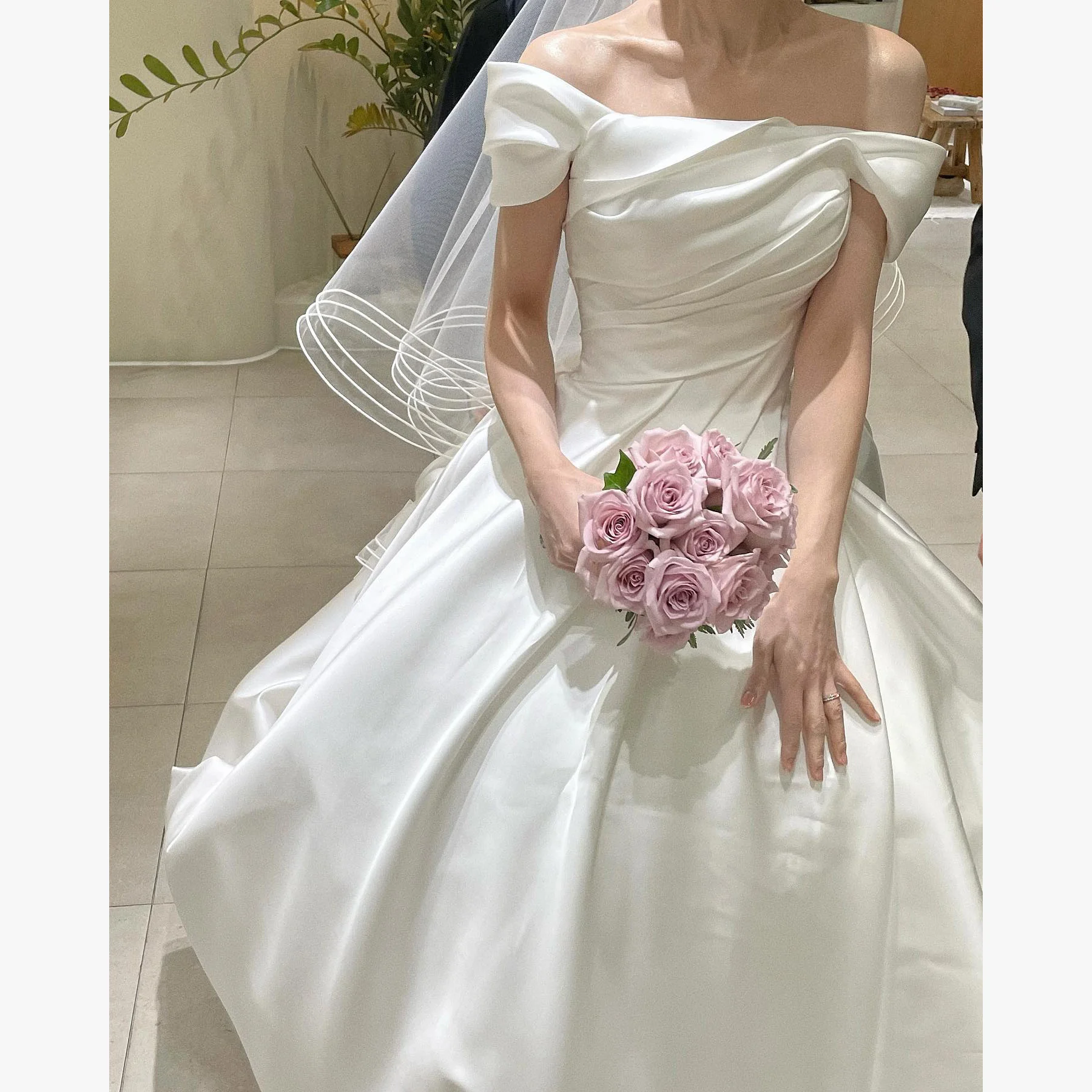 

GIOIO Off Shoulder Luxury Formal Wedding Dresses Pleat Simple Short Sleeves 프롬드레스 Floor Length Elegant Bride Gowns Party Women