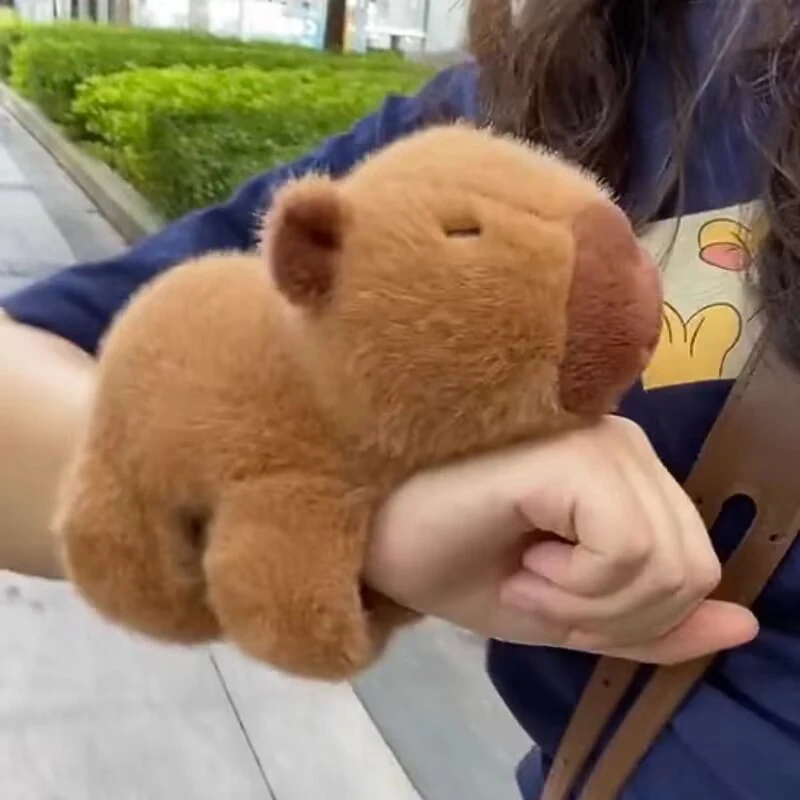 

Bracelet Wrist Lying Down Doll Capybara Doll Snap Ring Cute Plush Toy Ugly Cute Doll