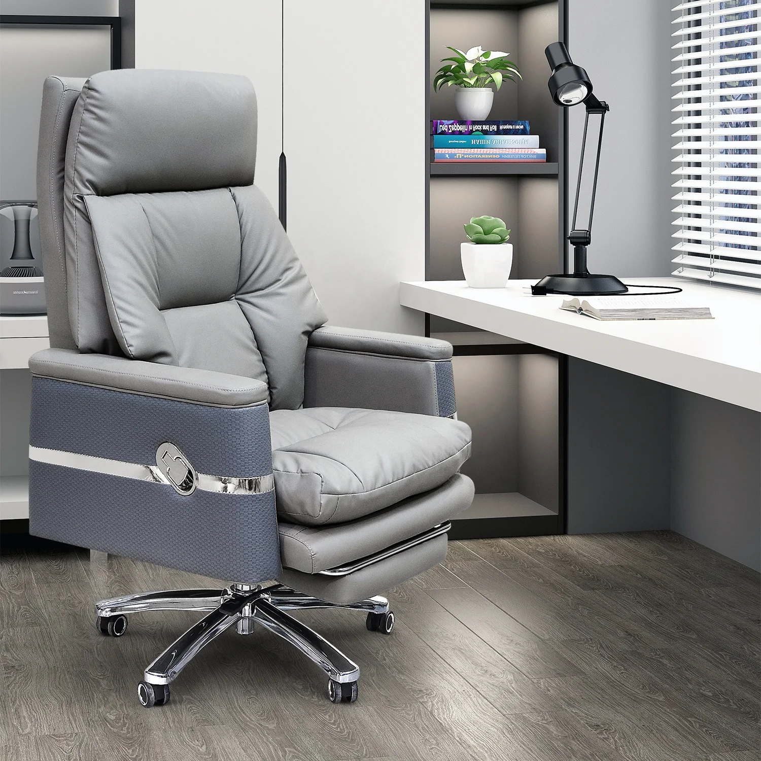 

Quality Office Furniture Supplier Manager Leather Swivel Executive Chair with High Back Backrest