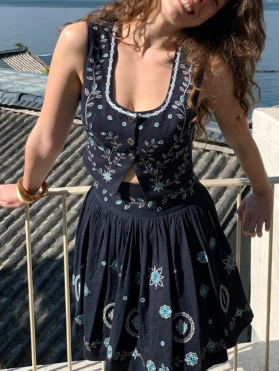 

Heavy Embroidery Female Linen Set 2025 New Square Collar Sleeveless Vest Jacket + High Waist A-Line Mini Skirt Vintage Suit