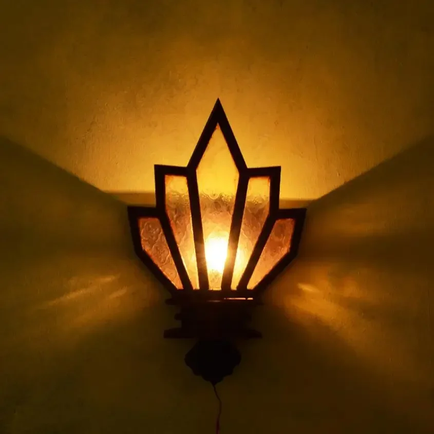 

Southeast Asian style corridor aisle solid wood wall lamp retro creative personality balcony garden lighting