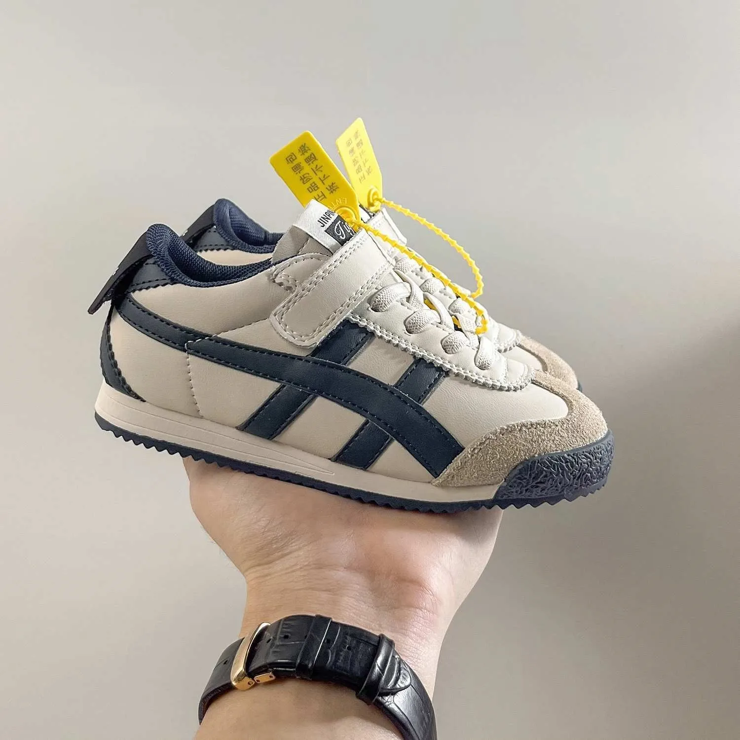 

Осень 2023, новые детские модные тренировочные туфли Moral для детей и девочек, кроссовки Classmates