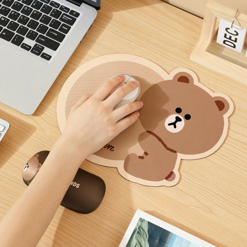 

Brown Bear Mouse Pad Gaming Rubber Anti-skid Art Design Mat Pattern Mousepad Kwaii Table Mat Office Desk Accessories 22x28cm