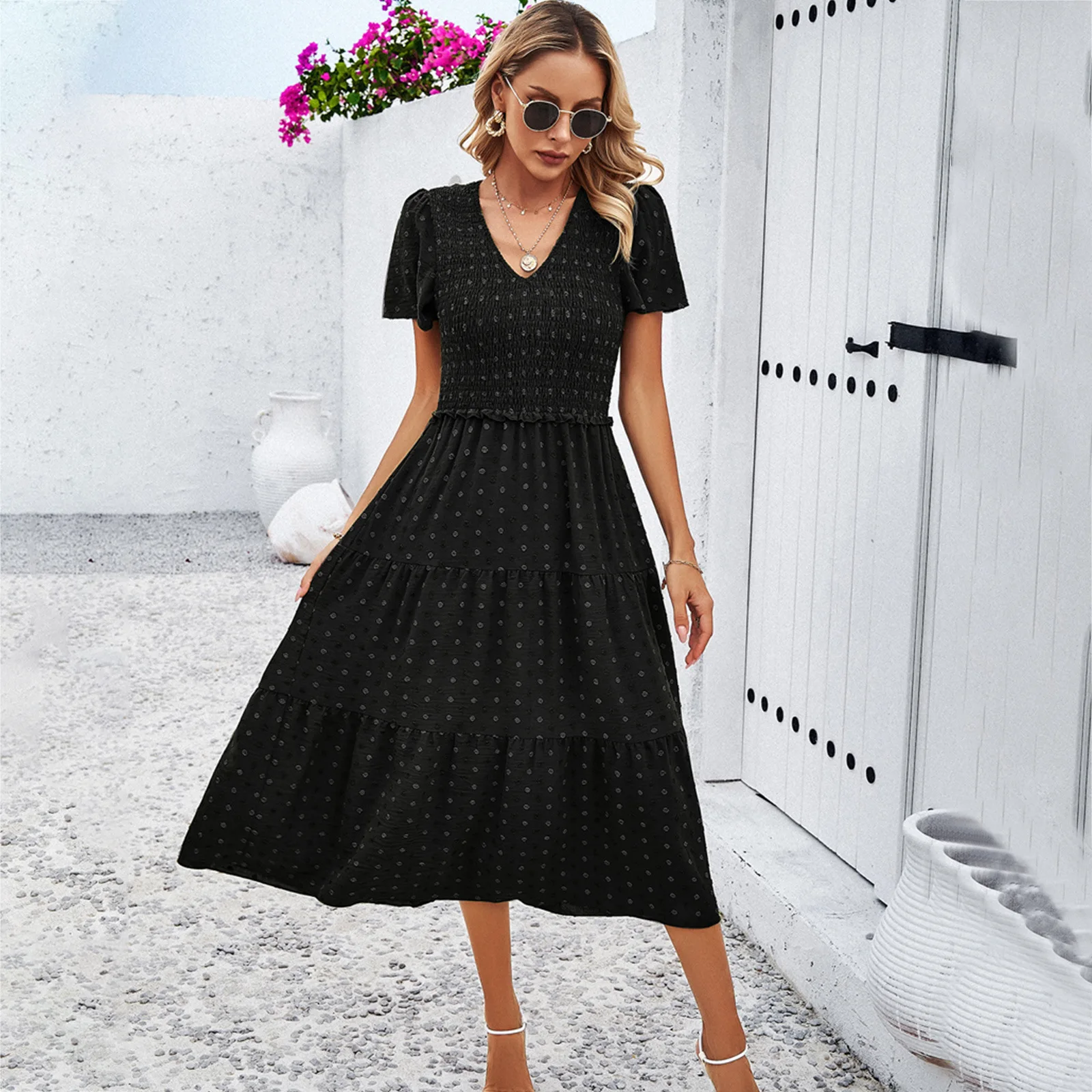 

Cross-border women's clothing 2024 spring and summer foreign trade temperament casual solid color V-neck short-sleeved dress