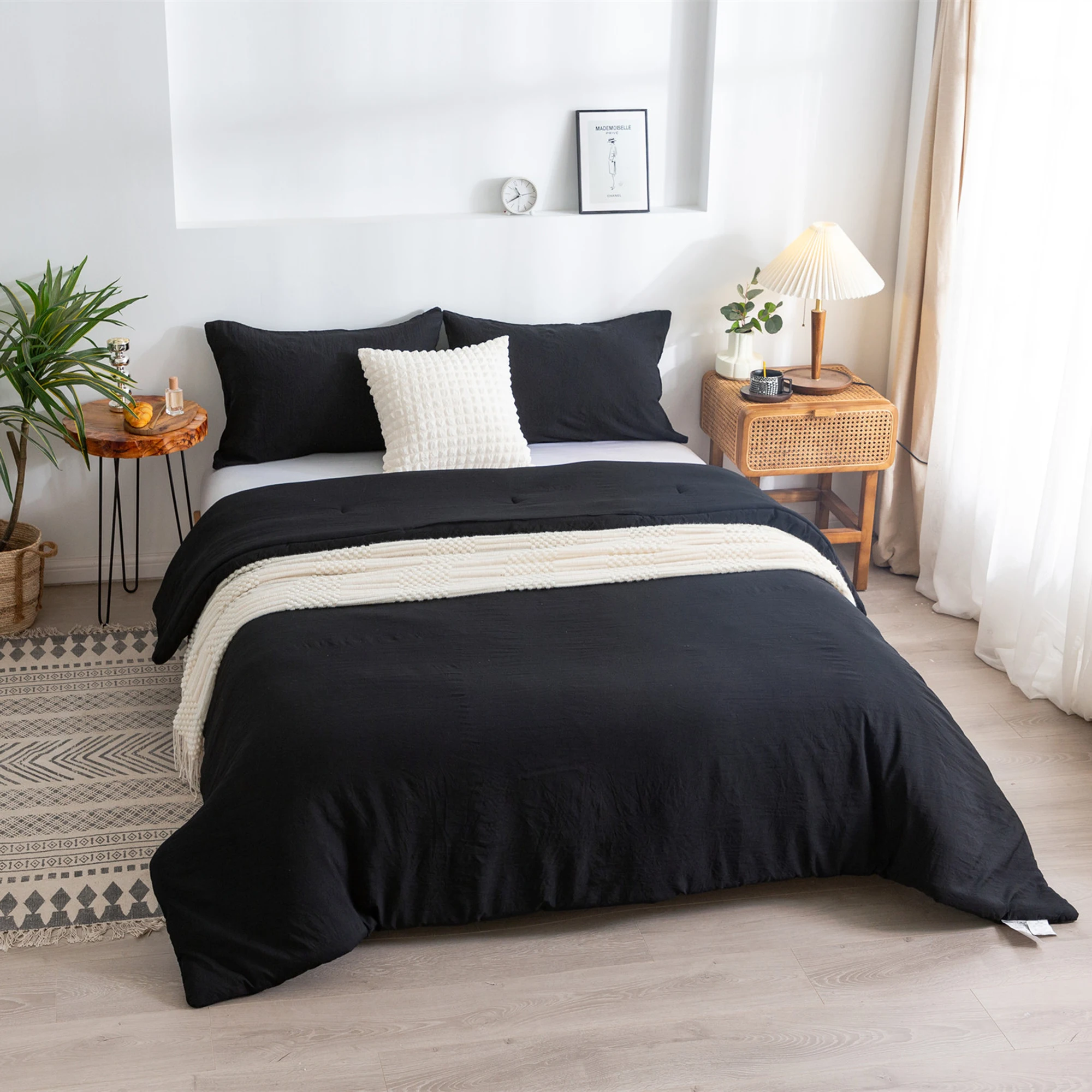 

Bedding Comforter Sets California King Black Elegant Ultra-Soft All Season PolyCotton, with Comforter Pillow Sham