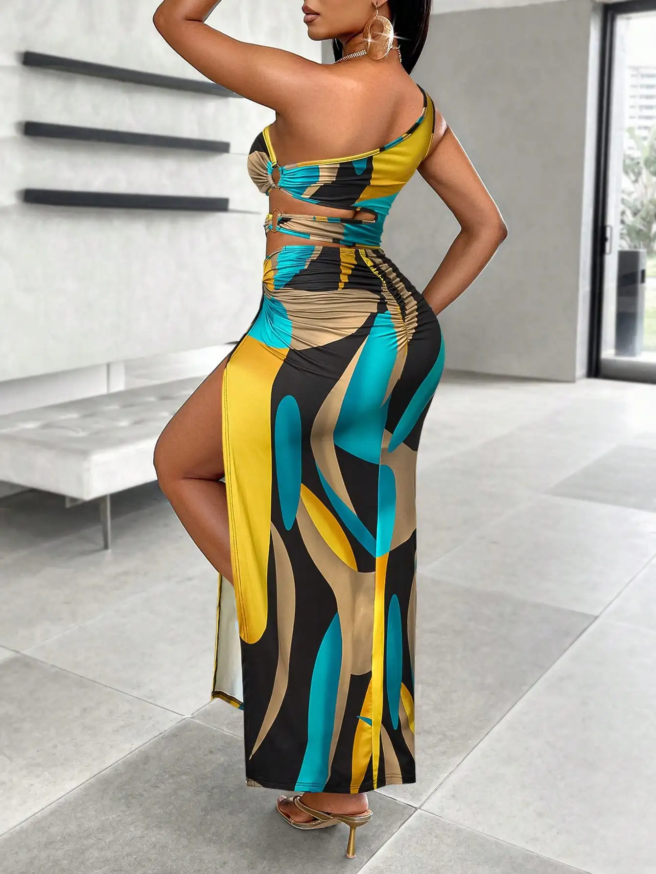 BWQ dames sexy bloemenprint één schouder uitgesneden taille uitgehold metaal versierd twist front split bodycon-jurk