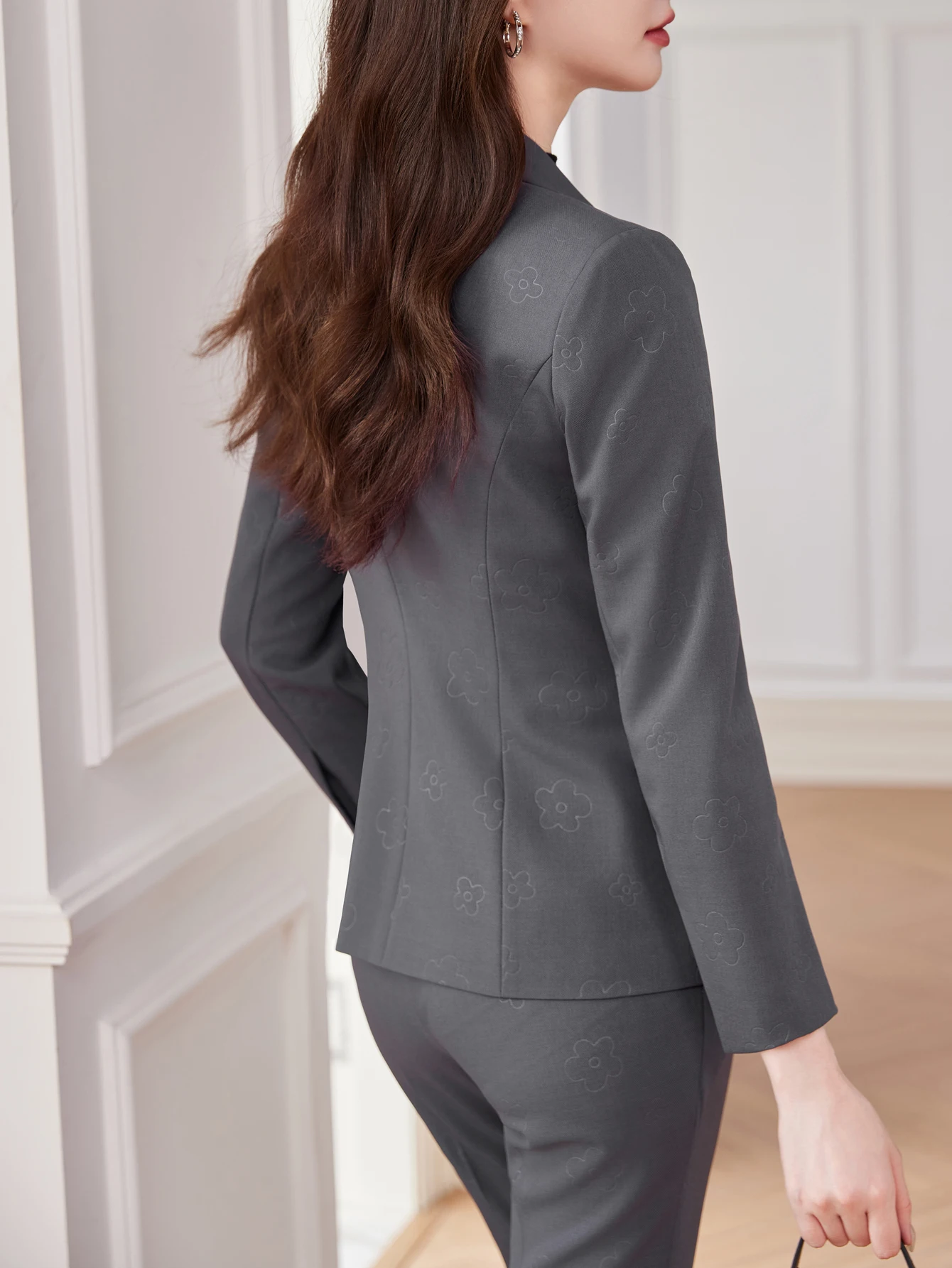 طقم بنطال بدلة منقوش بزر واحد وطية صدر السترة - ملابس أنيقة راقية وأنيقة للركاب في مكان العمل