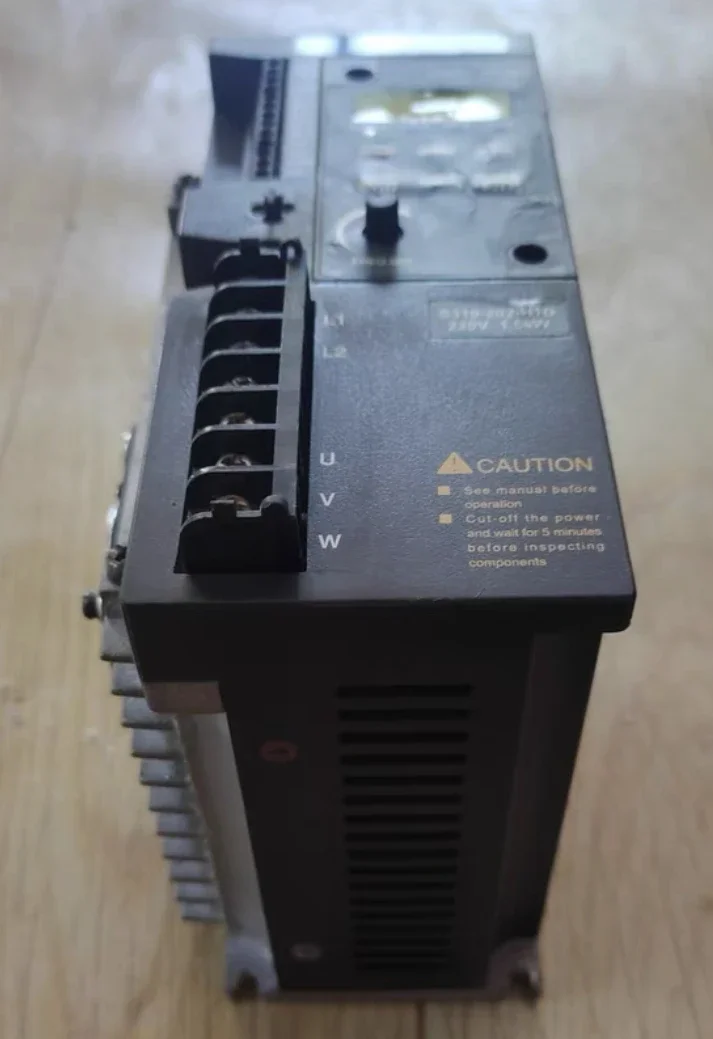 Second-hand inverter s310-202-h1d 1.5 kw 220v