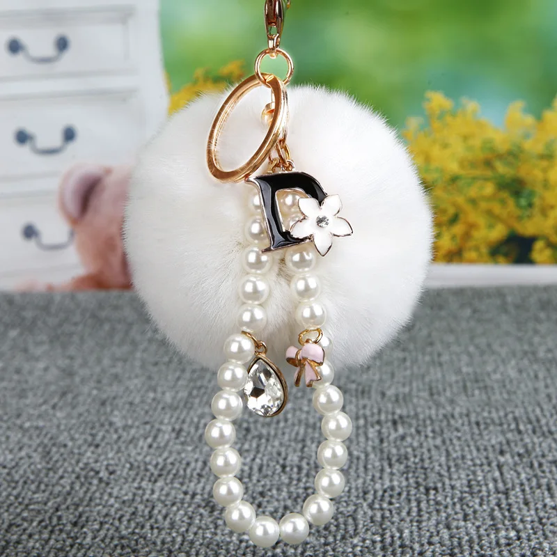 Letter D Women handBag Car Key Chain Ring Keychains Jewelry Fashion Faux Fluffy Crystal Bottle Bow Pompom Keychain Pearl Chain