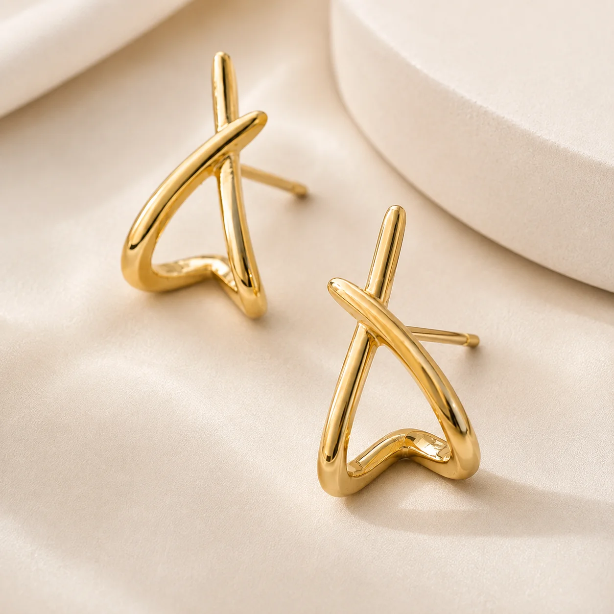 Minimalist Sculptural Cross Stud Earrings for Women Gold Silver Tone Geometric X Shape Ear Studs Modern Fashion Jewelry Gift