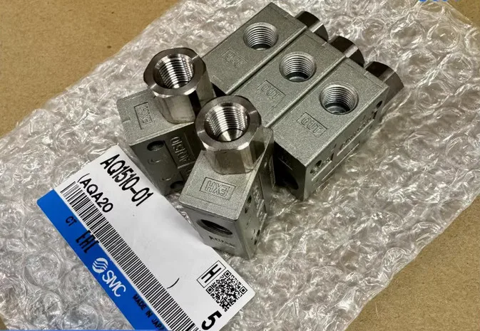 

1PC New in Box SMC AQ1510-01 Quick exhaust valve Fast Fast delivery