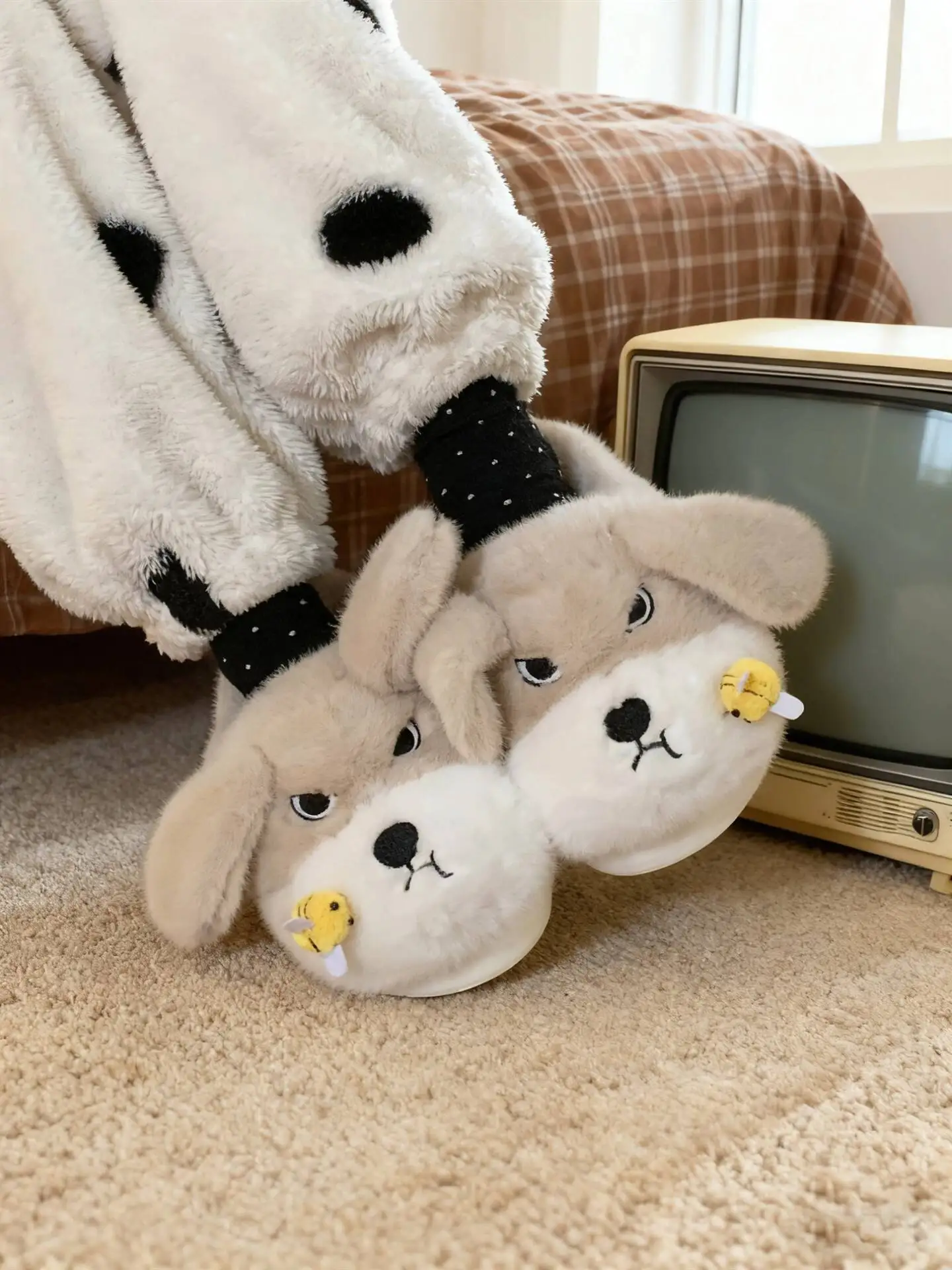 

Cute Puppy Slippers Winter Couples Home Slippers Fuzzy Slippers Cute Grumpy Dog Stung By Bees Design Unisex Indoor Warm