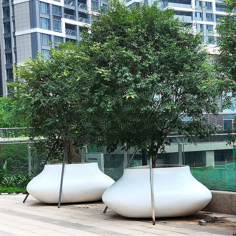Green fiberglass triangular tree pond planting garden large flower bed special-shaped landscape flower utensils