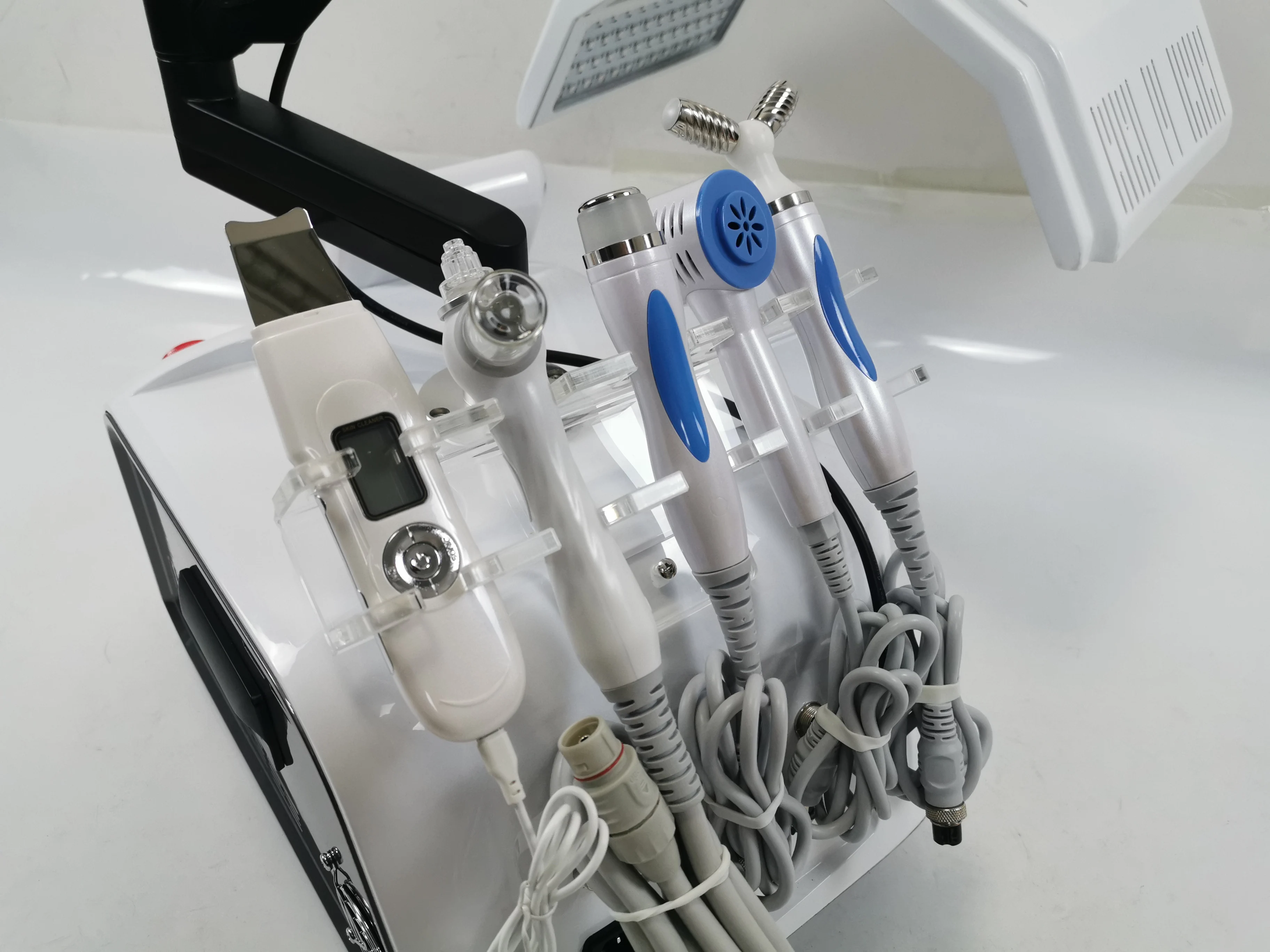 7-farbiges 6-in-1-Rotlichttherapie-PDT-Gerät mit 273 LED-Lampen für Aknebehandlung, Gesichtspflege und Beauty SPA – CE-zertifiziert
