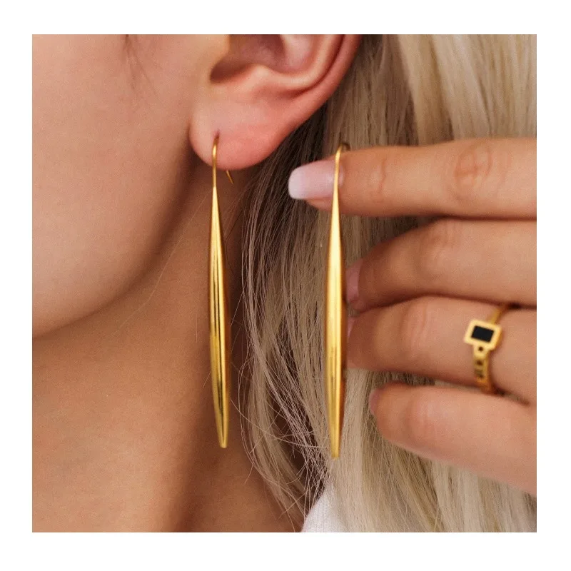 

Seattle Cold Wind Smooth Surface Water Drop Ear Hook Simple Fashion Crescent Earrings Women's Light Luxury Versatile Earrings