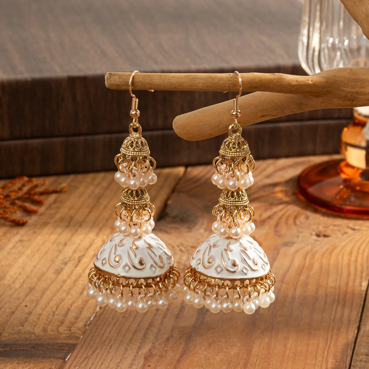 Retro ethnische Goldfarbe Jhumka indischer Ohrring Femmes 2025, Boho afghanische Glocke, weiße Perle, lange Quaste, Tropfenohrringe, Schmuck
