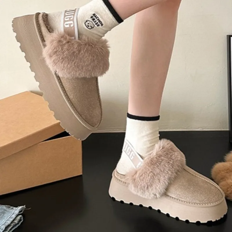 موضة جديدة بلون الجلد المدبوغ المرأة النعال العلامة التجارية مصمم 2025 الشتاء المرأة عالية الجودة المنزل حذاء الثلج عالي الرقبة دافئ بيع