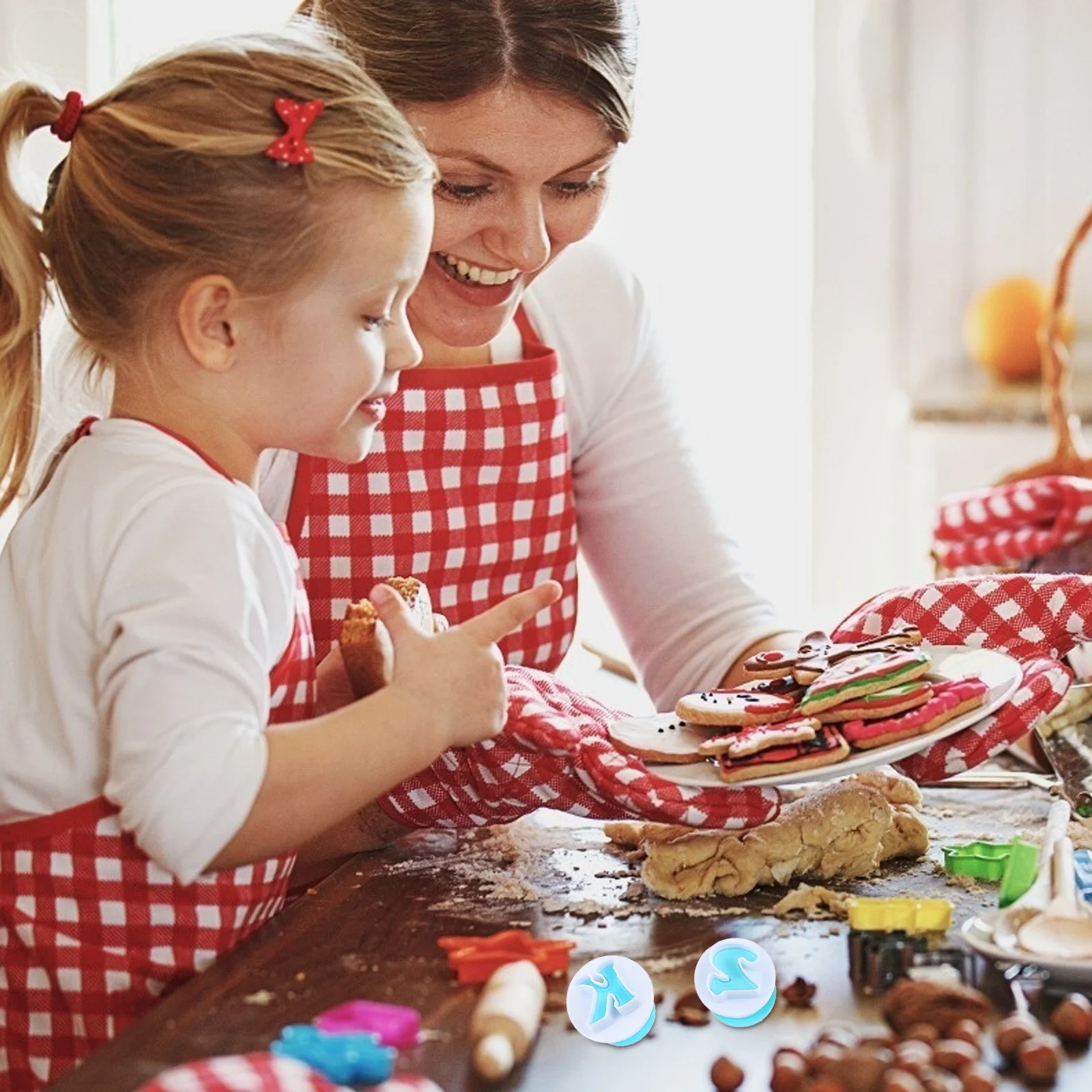 

1 set 1 Set Alphabet Number Letter Cutters Fondant Cake Biscuit Mold Spring Press Cookie Stamp Baking Decorating Tools For Diy