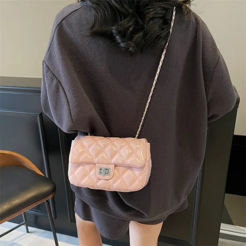 

Simple Retro Crossbody Bag Commuting Work Bag One Shoulder Ladies Trendy Exquisite Practical Stylish Versatile