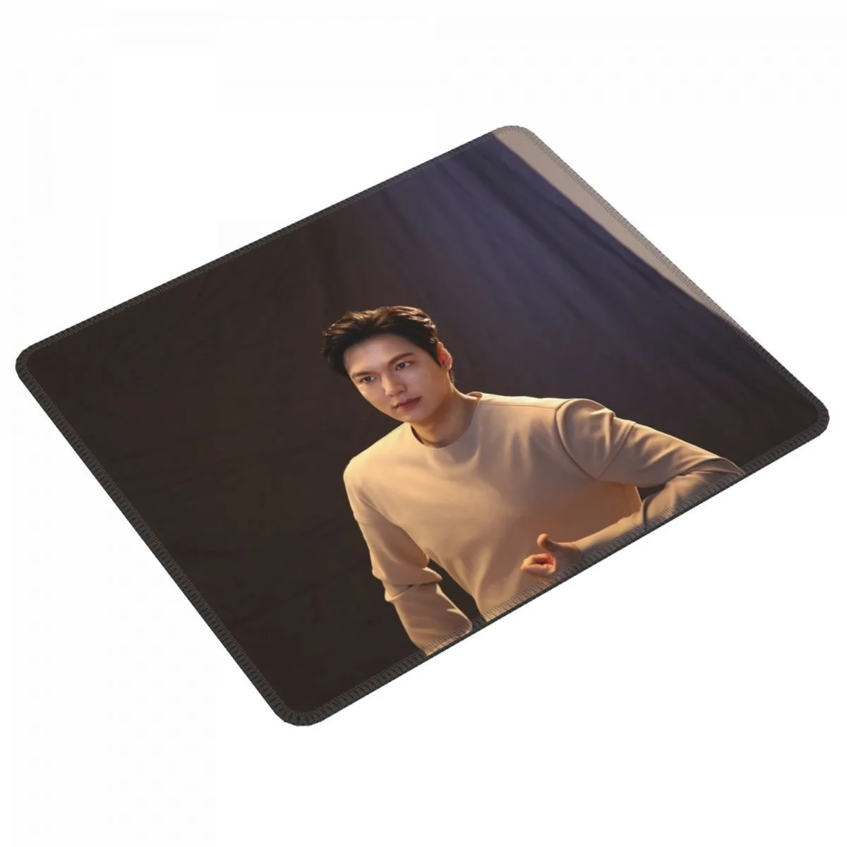 Imagem -02 - Coreano Idol Lee Minho Capa de Revista Cartaz hd Computador Rubber Mouse Pad li Minhao Estilo de Vida Imagem Foto Tapete de Mesa Borrão Caneca