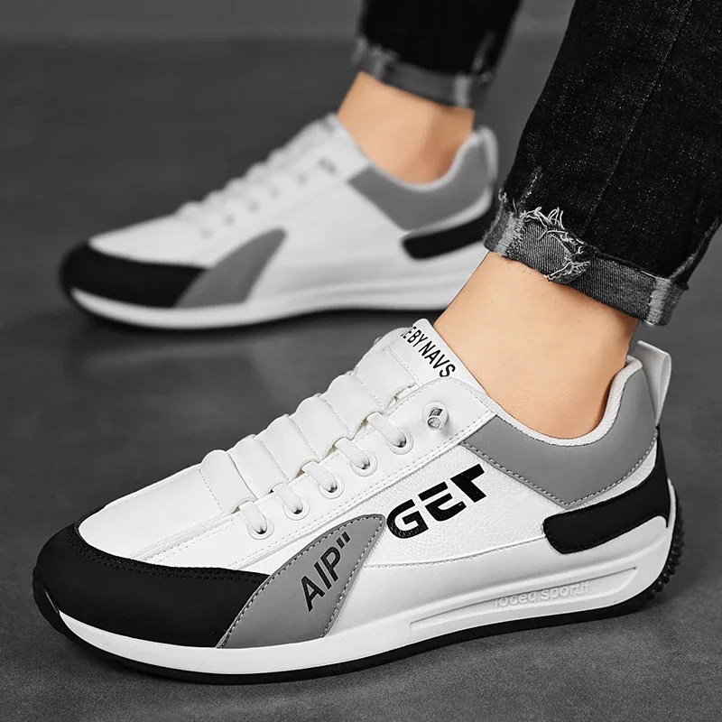 

Trendy Men's Sneakers Breathable Comfortable Versatile Outdoor Skateboarding Casual Shoe Flat Non-slip Cushioning Sports Shoes