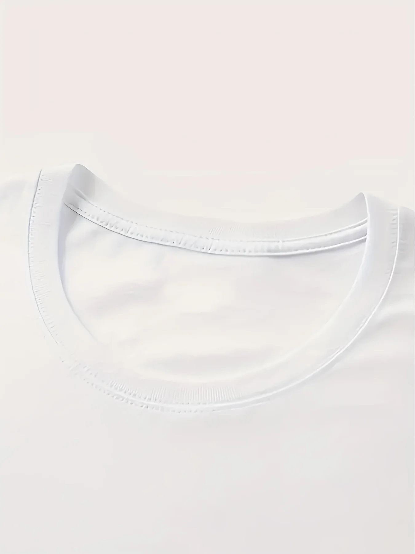 Camiseta feminina com estampa de rosto de gato preto – top casual com gola redonda e manga curta com blush em pó, roupa casual diária