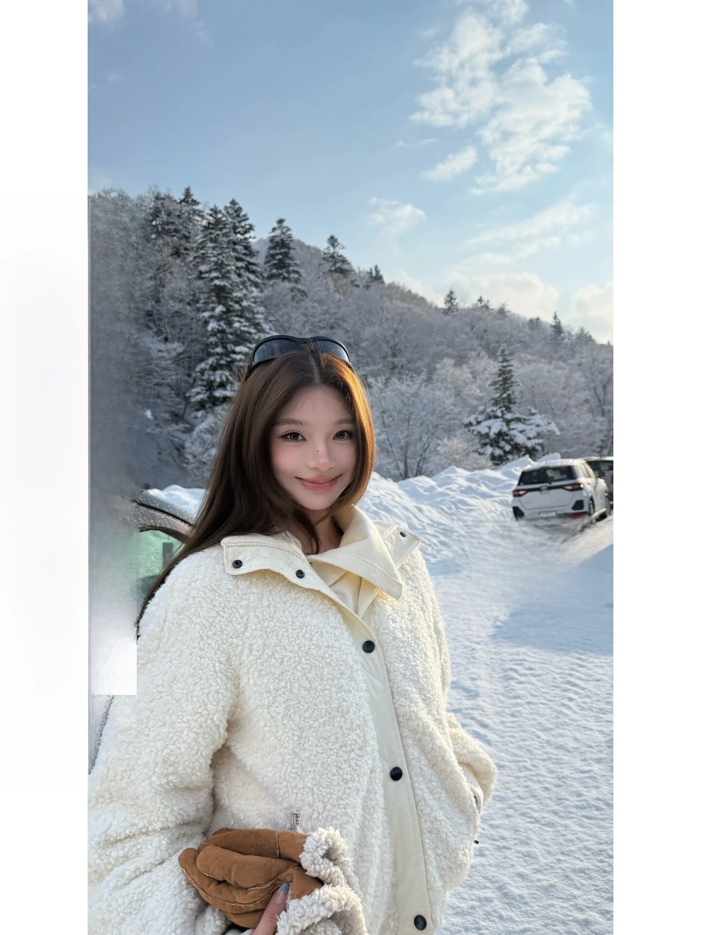 

Yangzifan Women's down Jaet Mc 90 White Du Feather Furry Sensation Long Sve Coat with Ribbed Cuff And Hem Adjusent