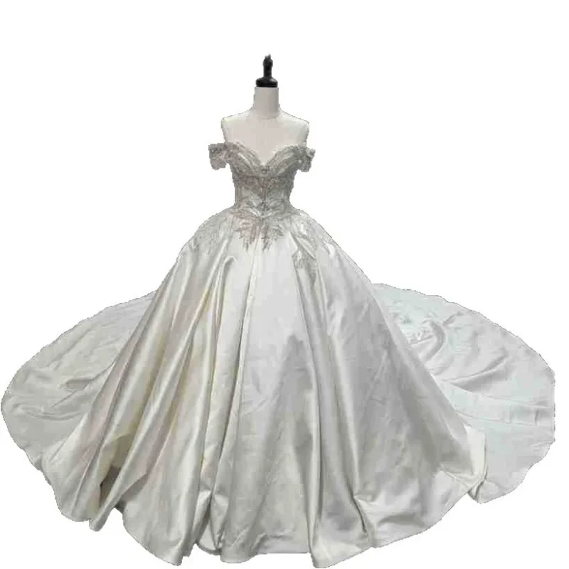 

2025 new high-end one-word shoulder, beaded satin wedding dress, church heavy industry trailing