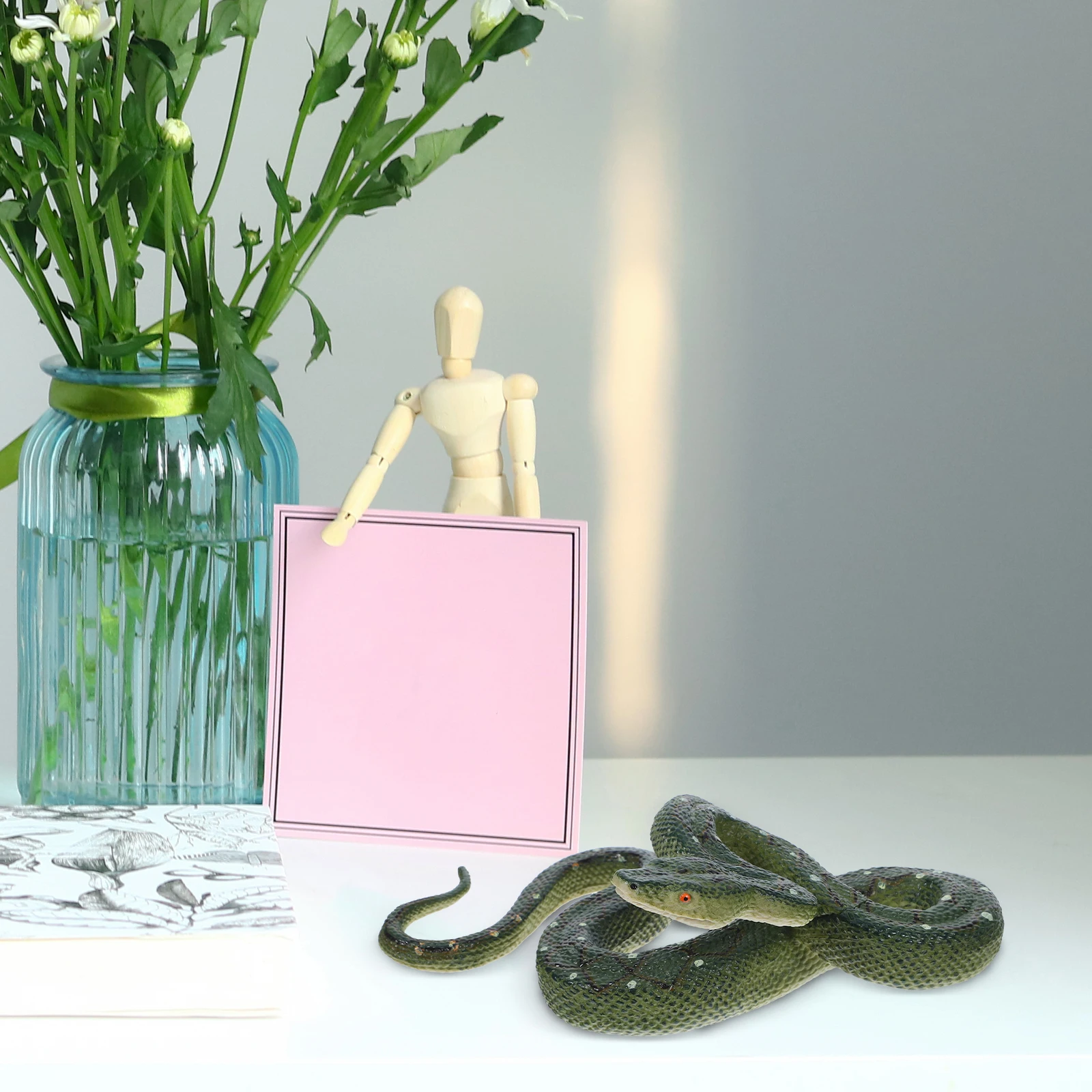 

Simulated Toy Halloween Snake Figurine High Simulation Figurines for Pranks