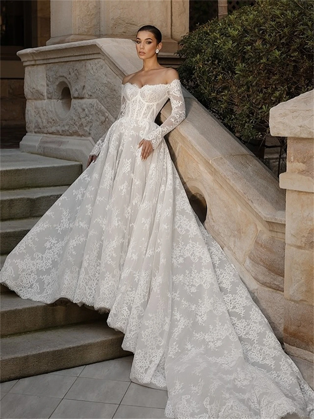 

Customized Elegant White Organza Wedding Dress Simple Boat Neck Long Sleeves Bridal Gown Boho A-Line Chapel Train Robe de mariée