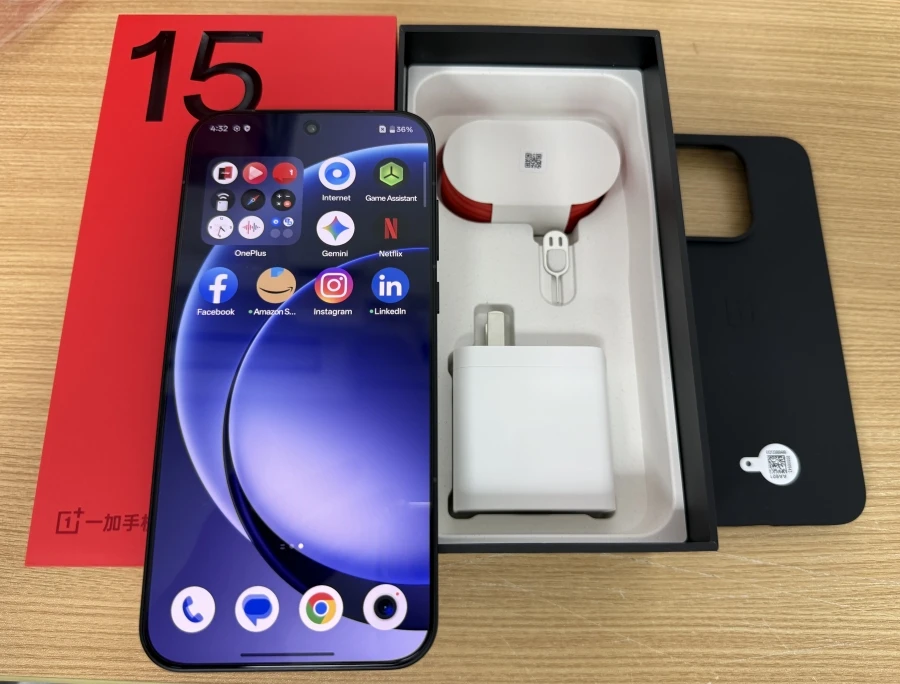 Unlocked OnePlus 15 Snapdragon 8 Elite Gen 5 6.78inch AMOLED 120Hz 50MP 7300Mah 120W Super Charger NFC OTA