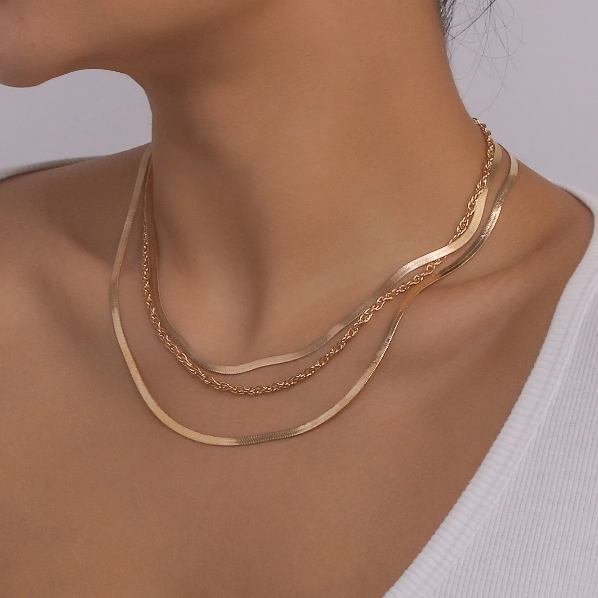 

Multi-Layer Snake Bone Choker - Vintage Punk Metal Style Geometric Cool Tone Elegant Necklace