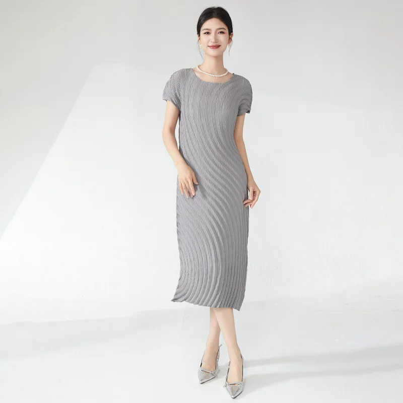 

Miyake counter summer new design sense round neck solid color straight tube skirt versatile mid length dress [25326zsj--31026]