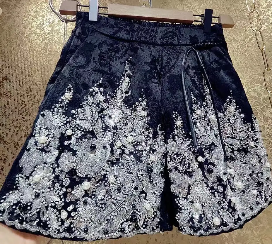 Luxury Style Beaded Sequined Embroidery Pantalones Cortos Wide Leg Shorts Women\'s Short Hot Pants Elastic Waist Short Trousers