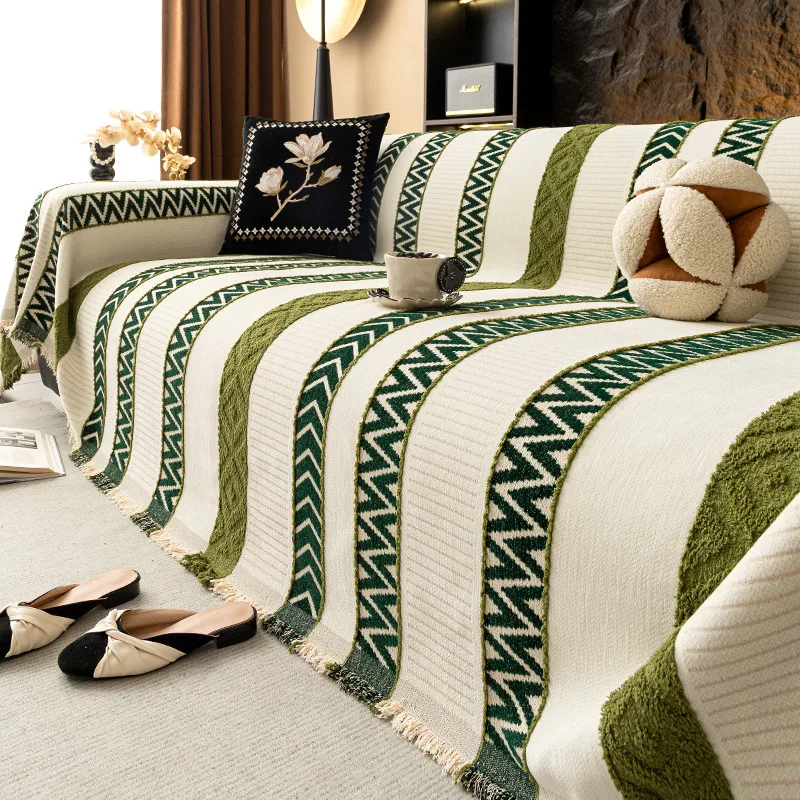 

Новое полосатое бархатное полотенце для дивана с кисточками, высококачественное мягкое, приятное для кожи одеяло для офиса, регулируемые пылезащитные чехлы для диванов