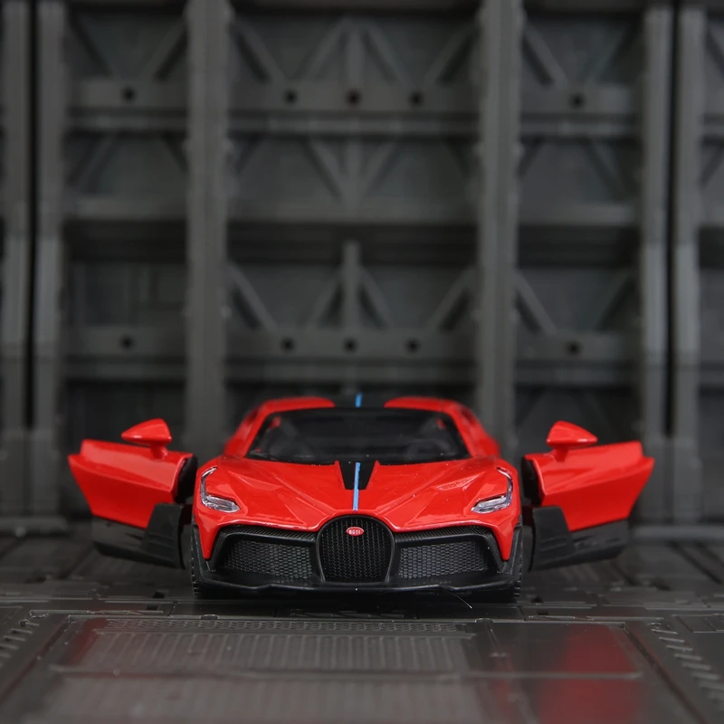 1:32 ディボ合金レーシングカーモデル、ドアが開く、子供向けプルバックおもちゃの車、車コレクションギフト、豊富なディテール、精巧な仕上がり