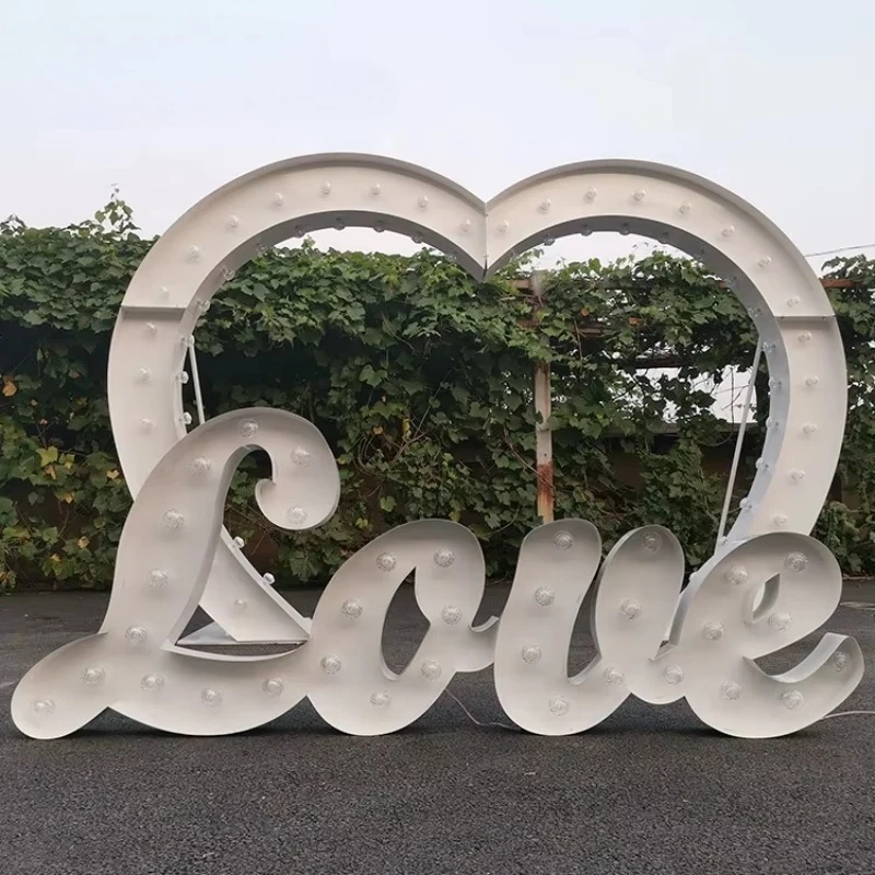 2026 LED luminous photography heart-shaped wedding arch for decorating event stage rental