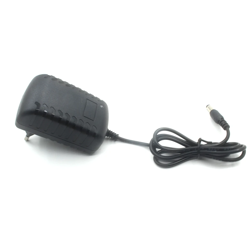 DC 14.6V 2A Smart Intelligent Charger for 4S 12.8V LiFe LiFePO4 Battery Pack EU/US/AU/UK 5.5mm x 2.1mm  4017 35135 With clip