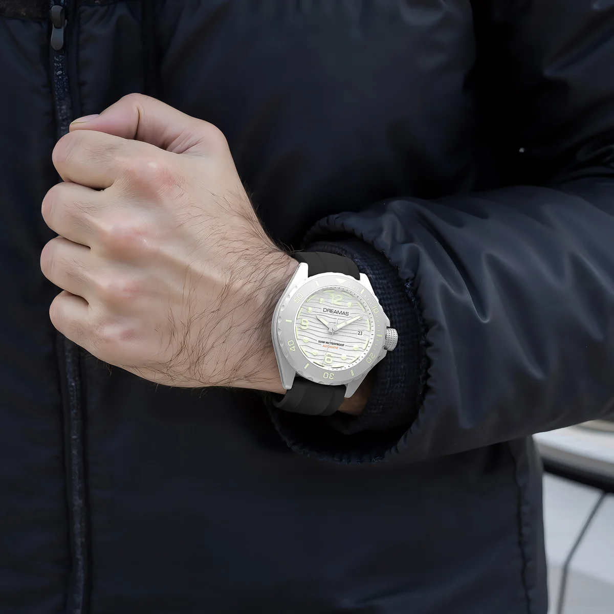 DREAMAS Men's business mechanical watch Diving Watch 500 meters waterproof Japanese movement D0382G9