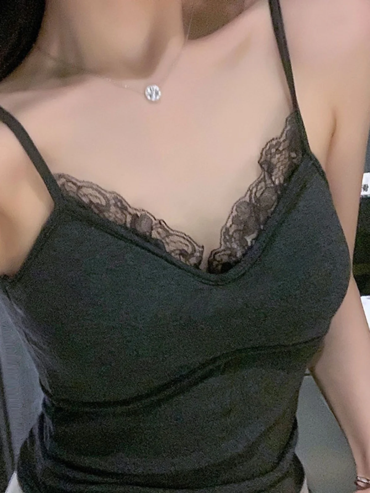 Pure Desire Spicy Lace V-Neck  Strap Vest Women Spring Inner Match Bra Integrated Flocking Base Shirt Slim Fit Commute Style
