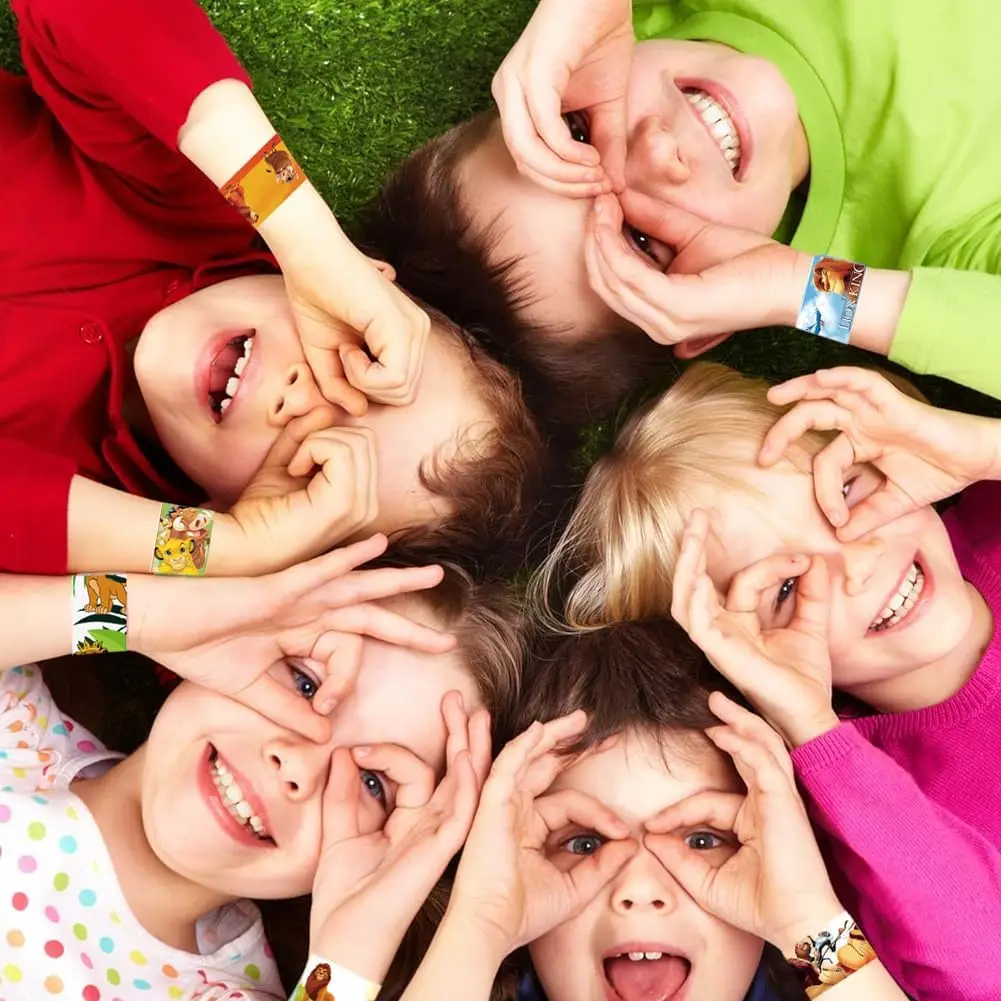 Braccialetti a scatto Disney Lion King - Pinata giocattolo buttino/riempitore per sacchetti da festa Kid Pocket Slap Band regalo per bomboniere di compleanno per ragazze e ragazzi