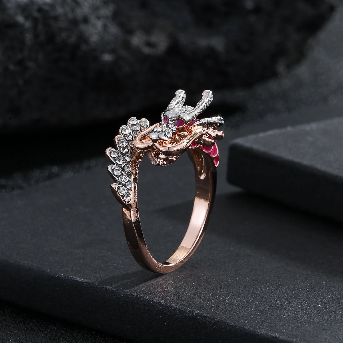 Exquisite Rose Gold Colors Dragon Rings for Women Trendy Metal Inlaid White Stone Wedding  Engagement Jewelry