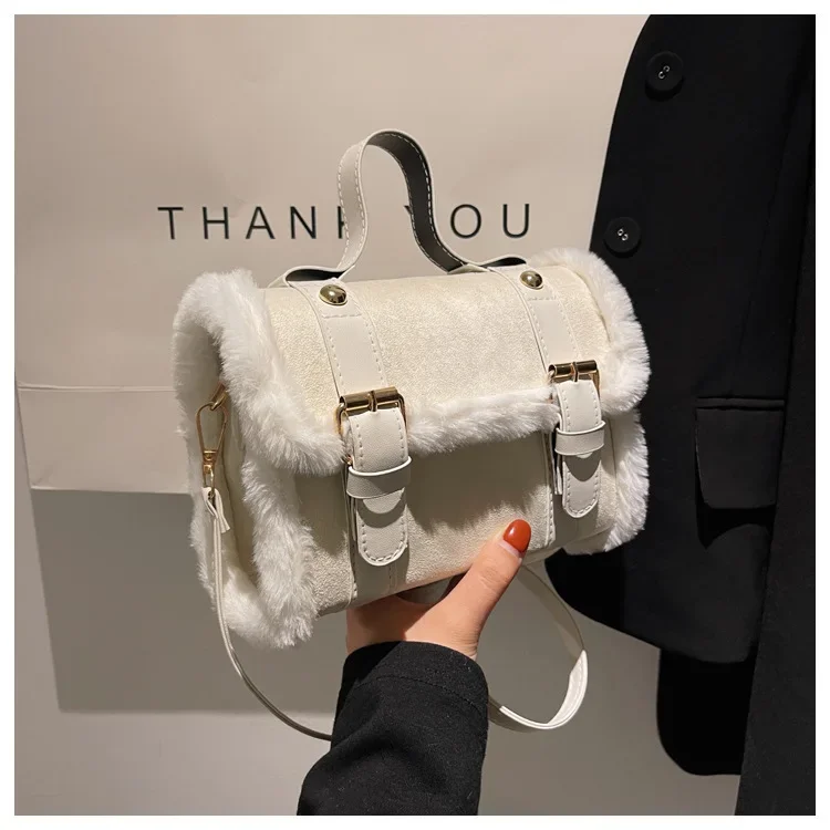 Winter Crossbody Bags for Women Shoulder Bag New Lamb Plush Velvet Bag Lady Small Square Handbag French Korea Style ショルダーウォレット