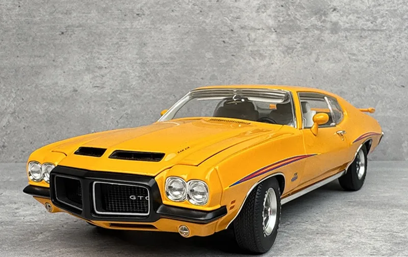 1/18 Rare New Arrival Special Price Diecast Metal 1971 American Muscle Vintage GTo Car Model Furniture Showcase Toys Children