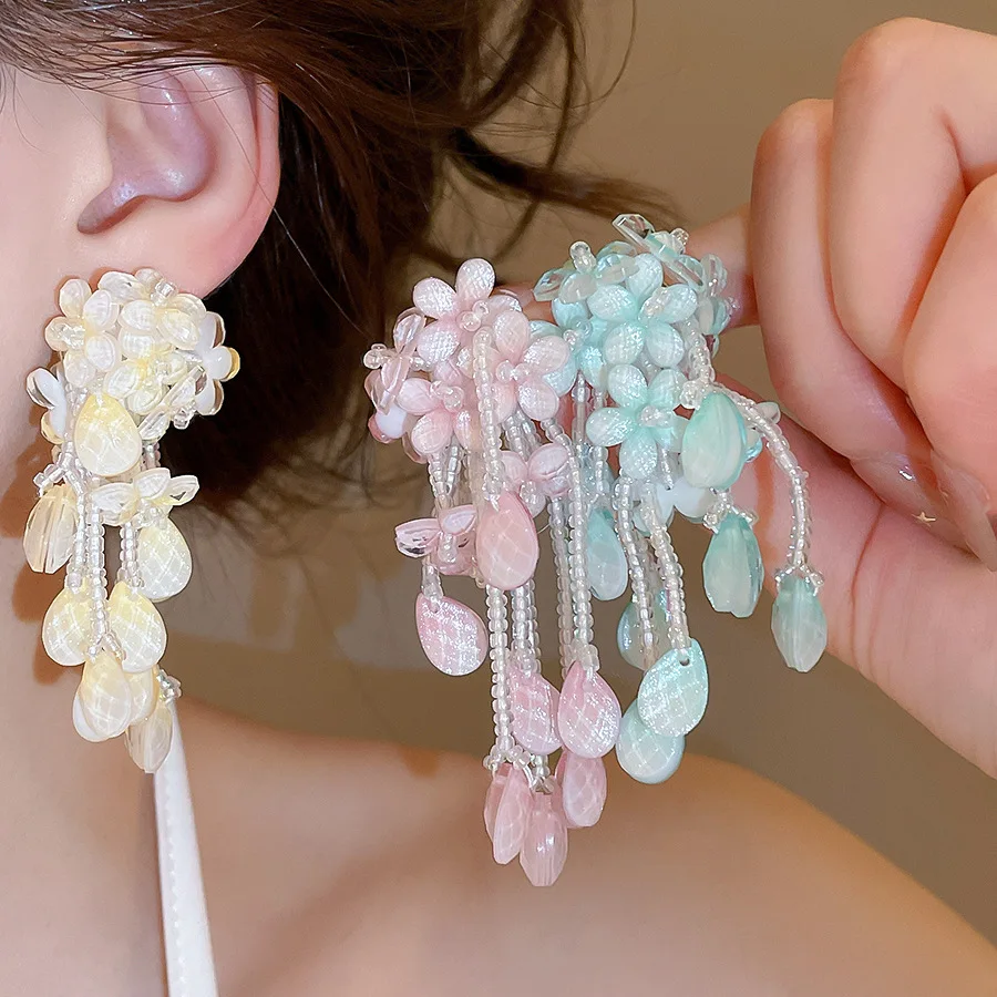 

Sweet Pastel Resin Flower Tassel Earrings for Women Bohemian Light Luxury Glass Beaded Floral Drop Earrings Holiday Jewelry