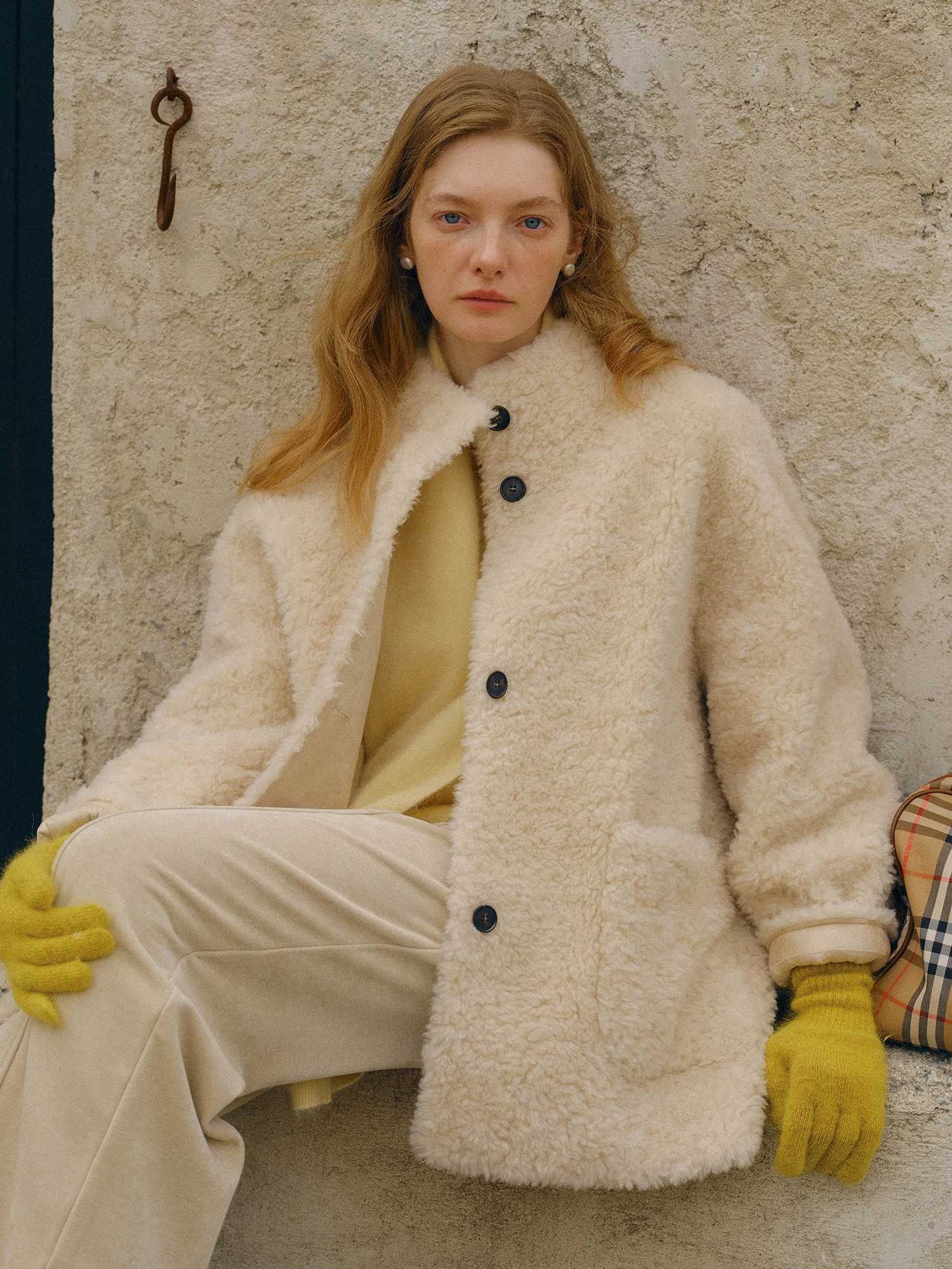 เสื้อโค้ทขนสัตว์ 00% บุขนเฟลซ ทรงหลวมสไตล์ฝรั่งเศส สำหรับสุภาพสตรี อุ่นสบายทั้งด้านในและด้านนอก ให้ความรู้สึกเหมือนกำมะหยี่ ปิดด้วยกระดุม