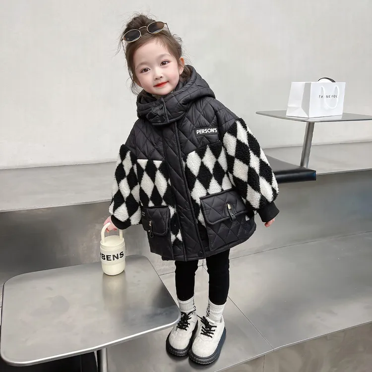 

Стильный черный пуховик для девочек с дизайном Argyle, зимняя куртка с капюшоном, теплая и модная детская верхняя одежда на осень/зиму